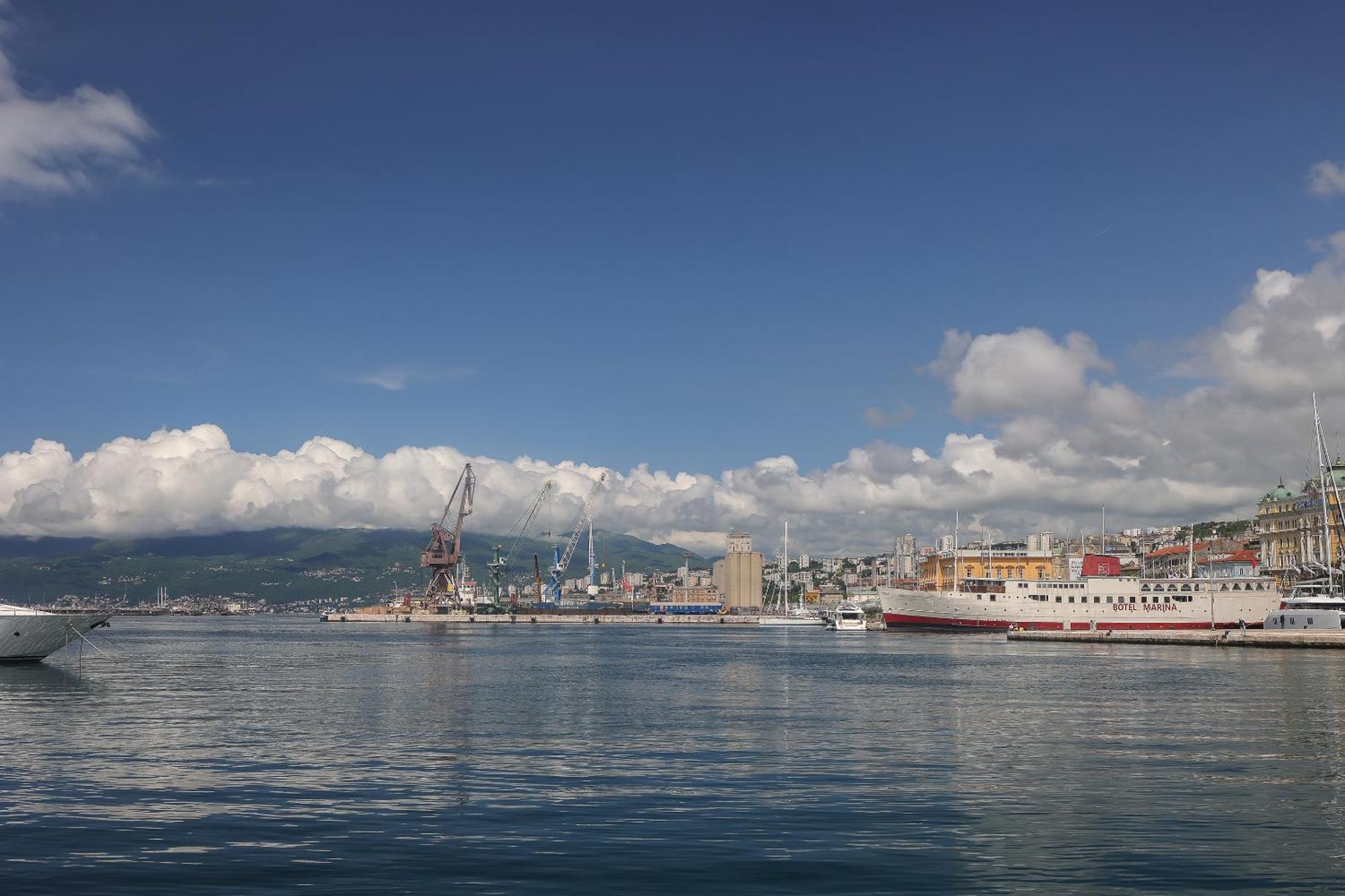 Residence Inn Rijeka Exterior foto